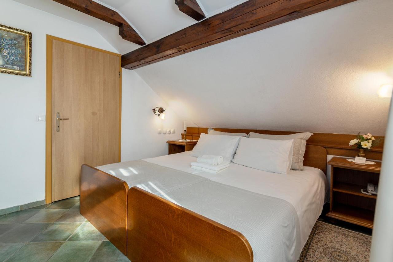 Jagodic Garni Hotel Cerklje na Gorenjskem Luaran gambar