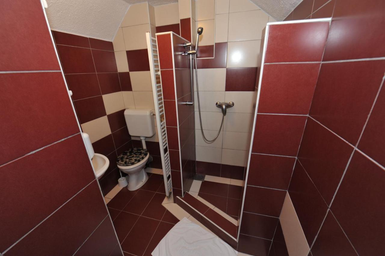 Jagodic Garni Hotel Cerklje na Gorenjskem Luaran gambar